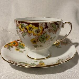 Vintage flowery coffee/tea cup & saucer by Royal Standard - bone China - England